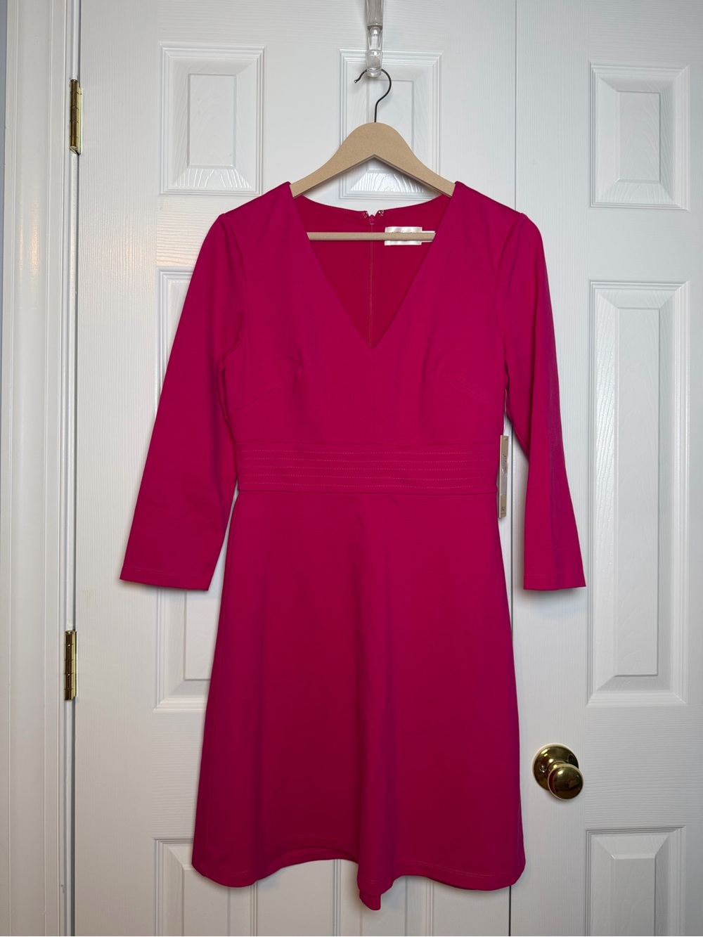 Eliza J Long Sleeve V-Neck Dress in Fuchsia Pink